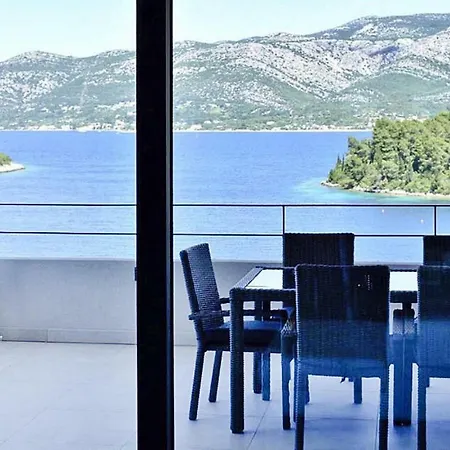 Bay Zrnovska Banja - Cin101018-eya Korčula